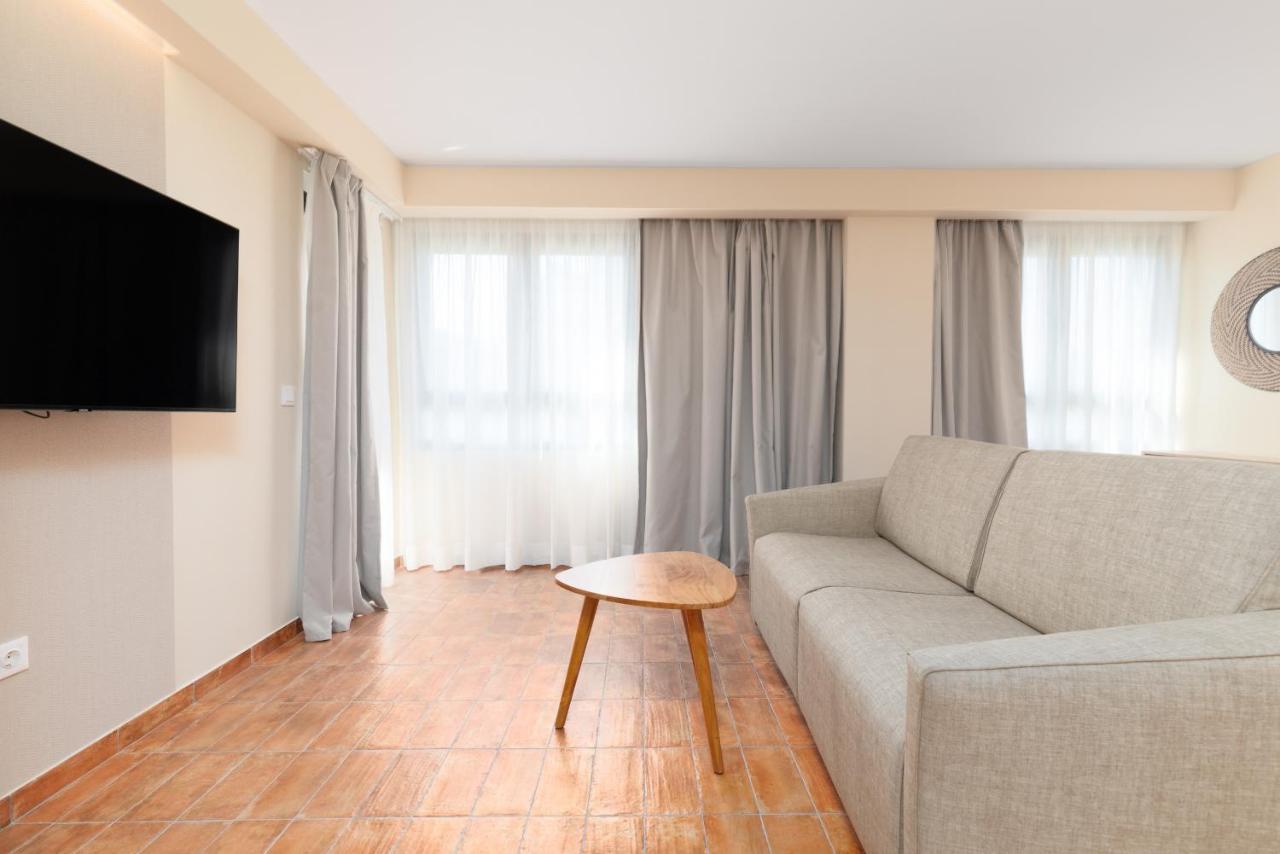 Apartamentos Las Ciencias H Valencia Buitenkant foto