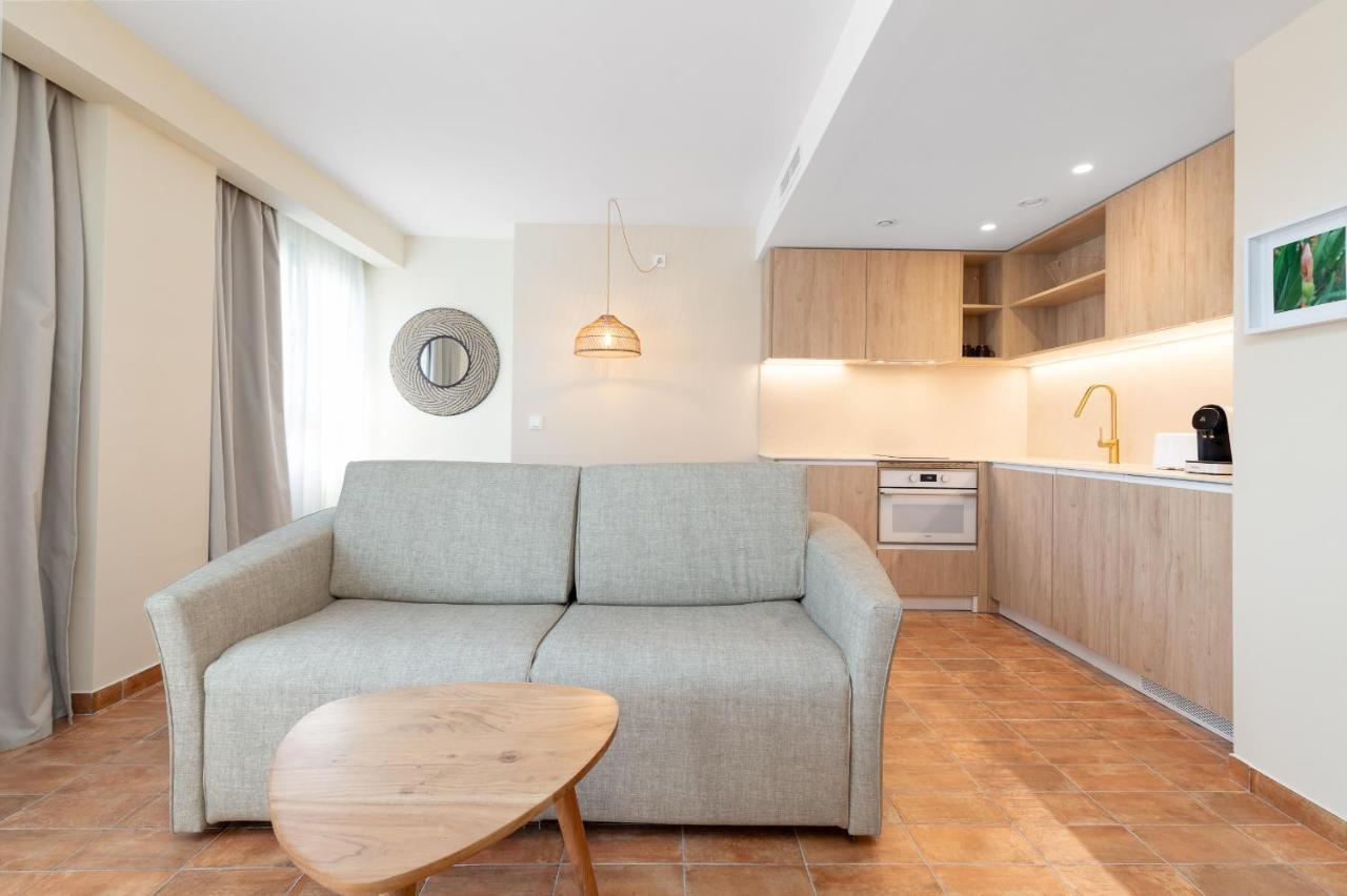 Apartamentos Las Ciencias H Valencia Buitenkant foto